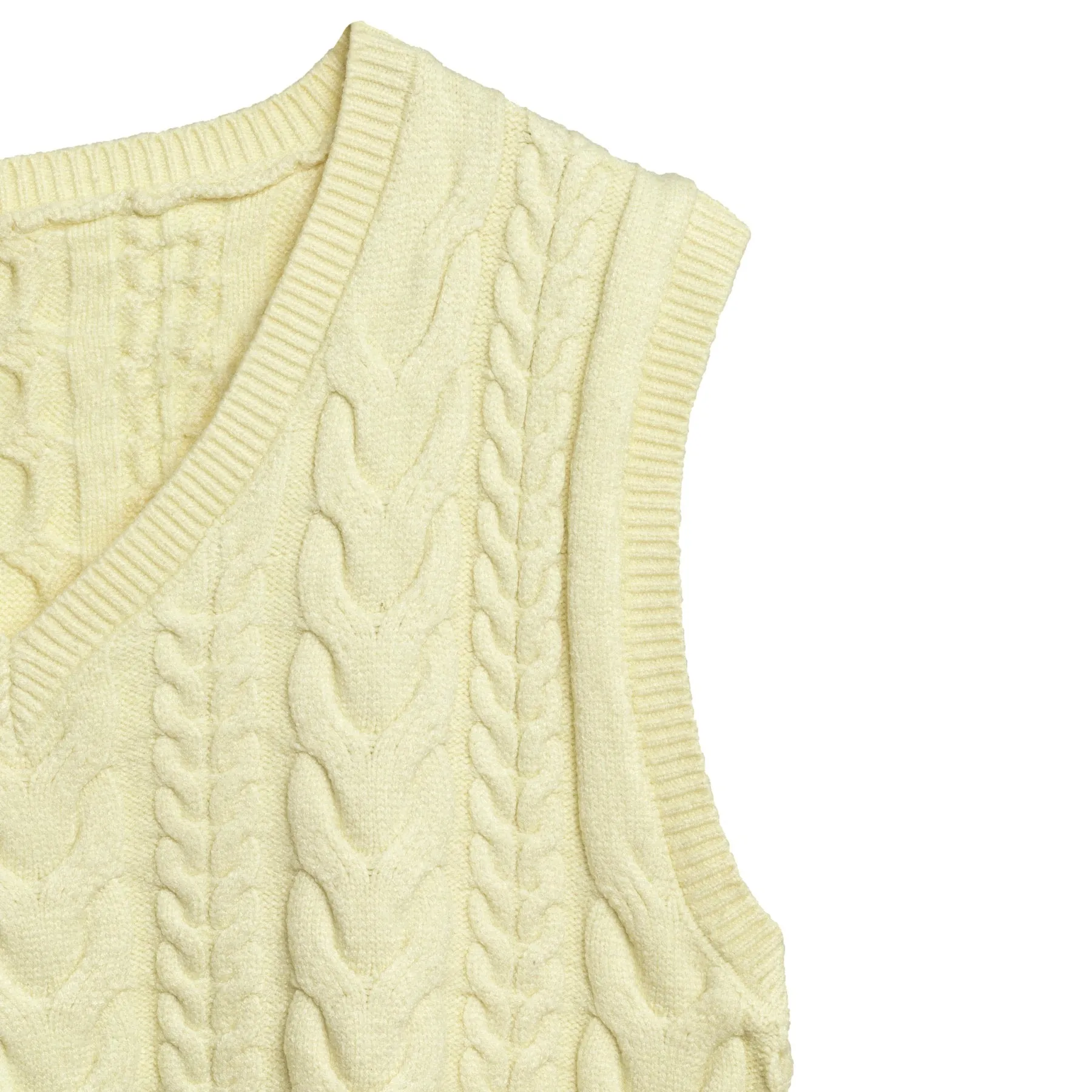 Chains & Links Cable Knit Lambswool Cropped Vest