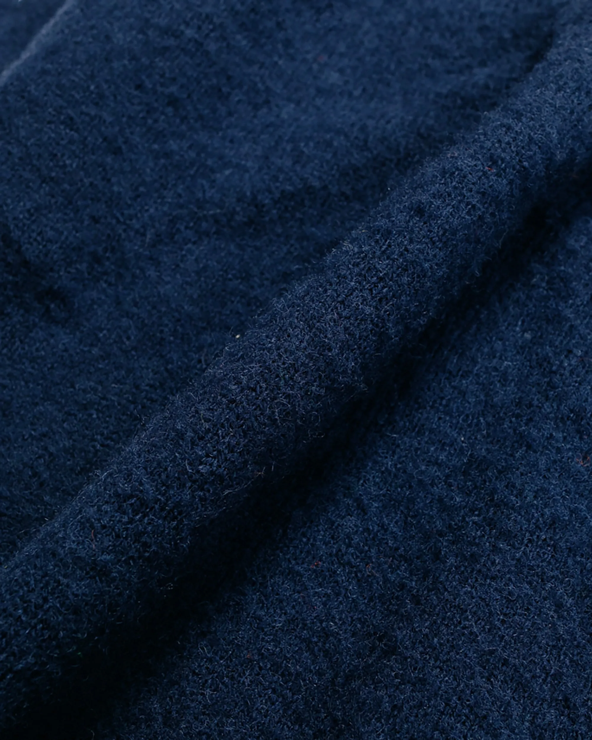 Howlin' Shaggy Bear V Neck Navy