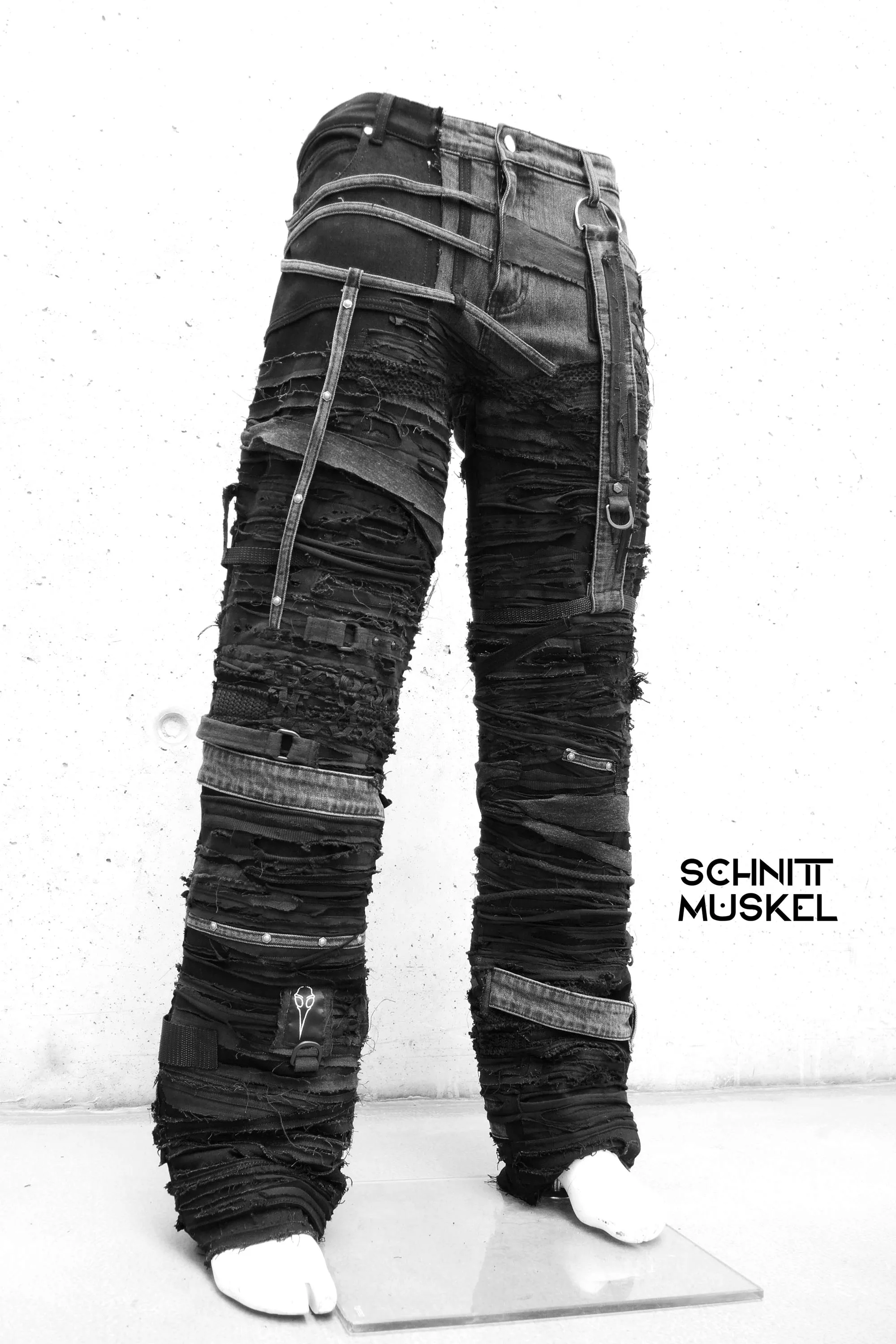Jeans "destroyed"  Unikat