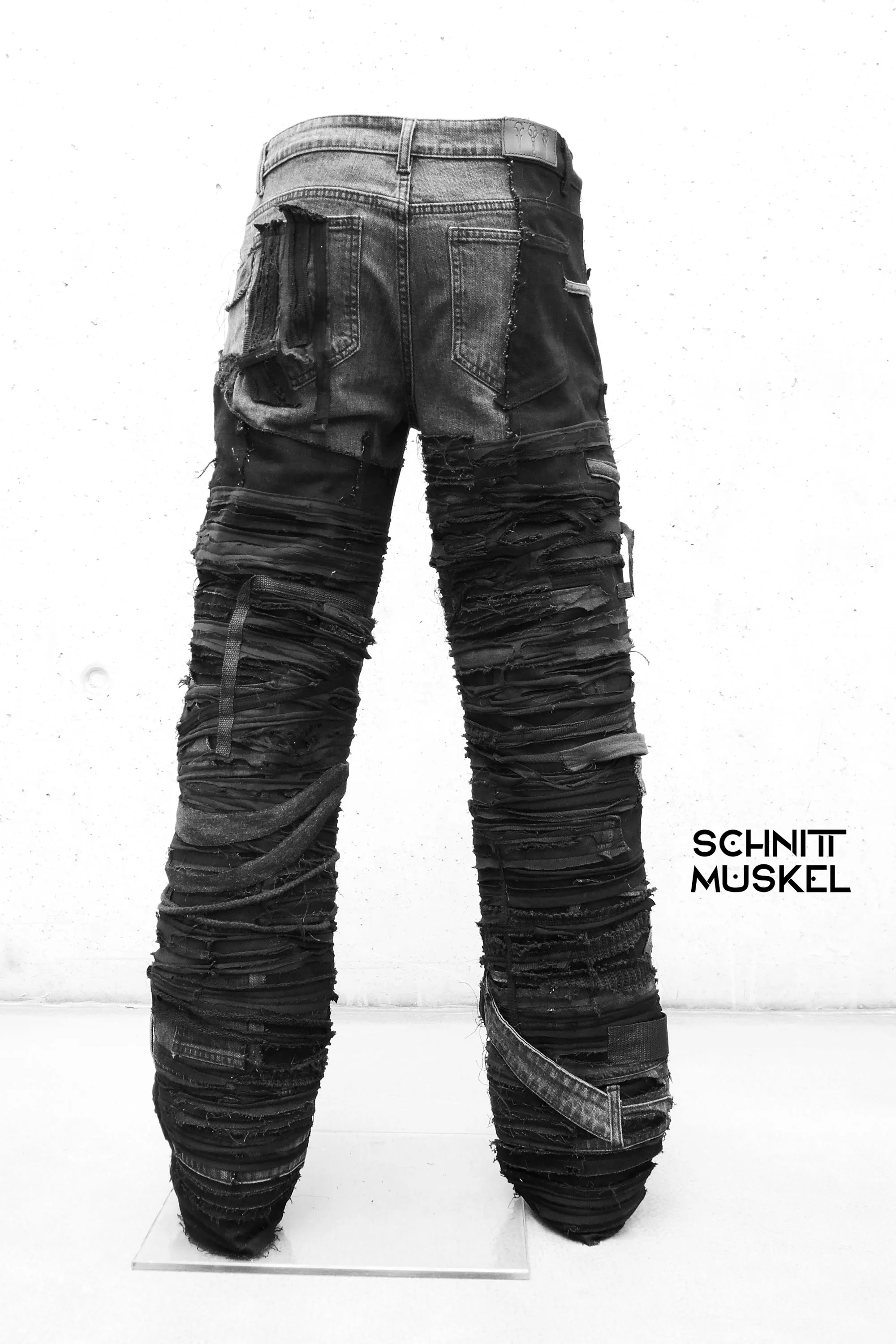 Jeans "destroyed"  Unikat
