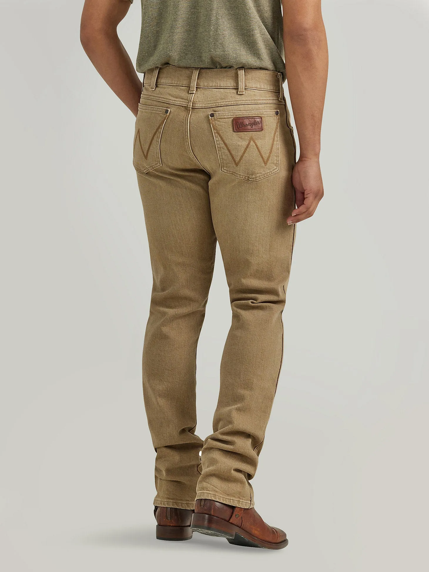 Men's Wrangler Retro Color Wash Slim Straight Jean
