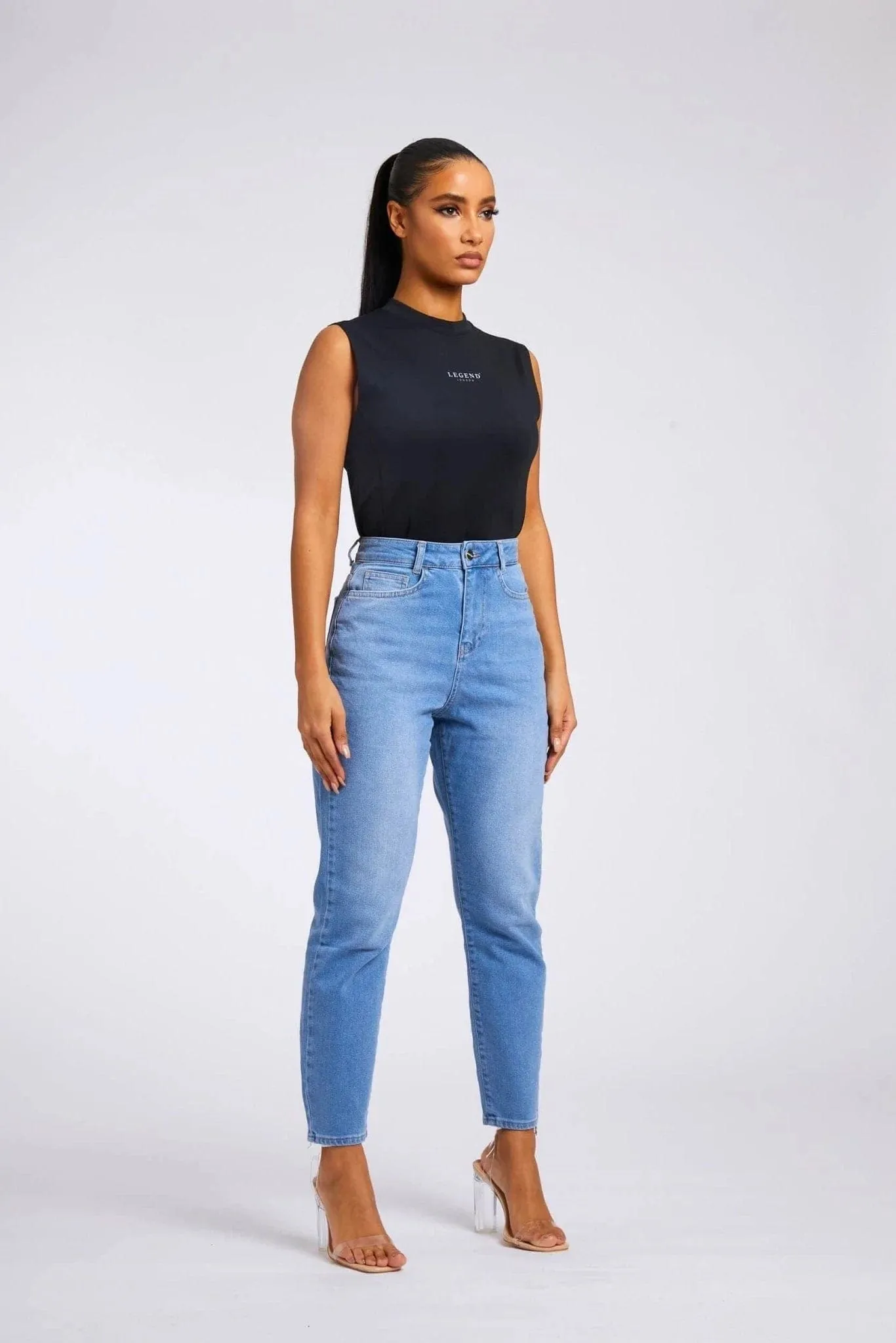 MOM JEANS - VINTAGE BLUE WASH